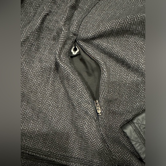 Victoria Secret Sport sweatshirt jacket - Picture 3 of 5